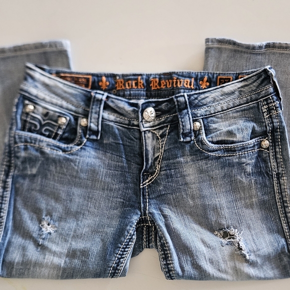 🌺Rock Revival Wendy Capri Distressed Denim Jeans - Picture 2 of 5